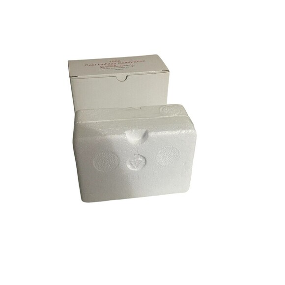 1999 Cast Holiday Celebration Walt Disney World Mickey Sorcerer 2000 Clock - NIB - Picture 11 of 16